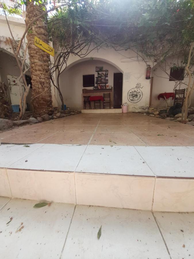 Hotel Fighting Kangaroo Camp Dahab Esterno foto