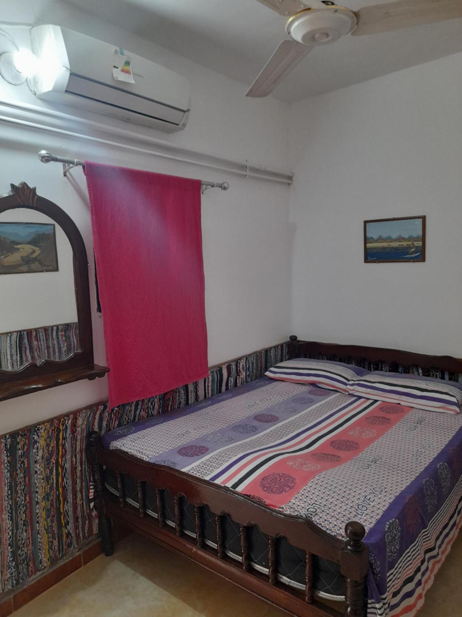 Hotel Fighting Kangaroo Camp Dahab Esterno foto
